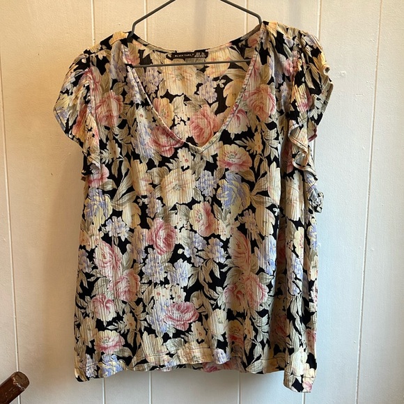 Black Tape Top - Picture 1 of 3